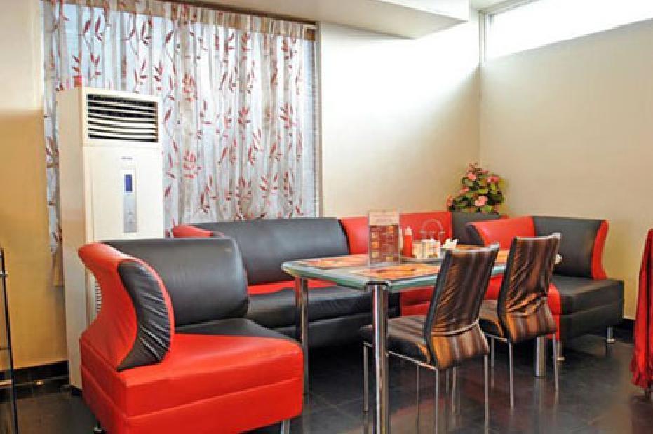העיר בנגלור Hotel T.A.P. Gold Crest מראה חיצוני תמונה